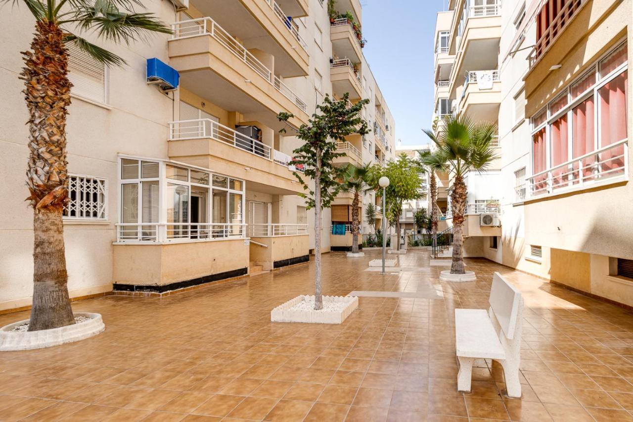 Apartamento La Loma 11 Torrevieja Bagian luar foto
